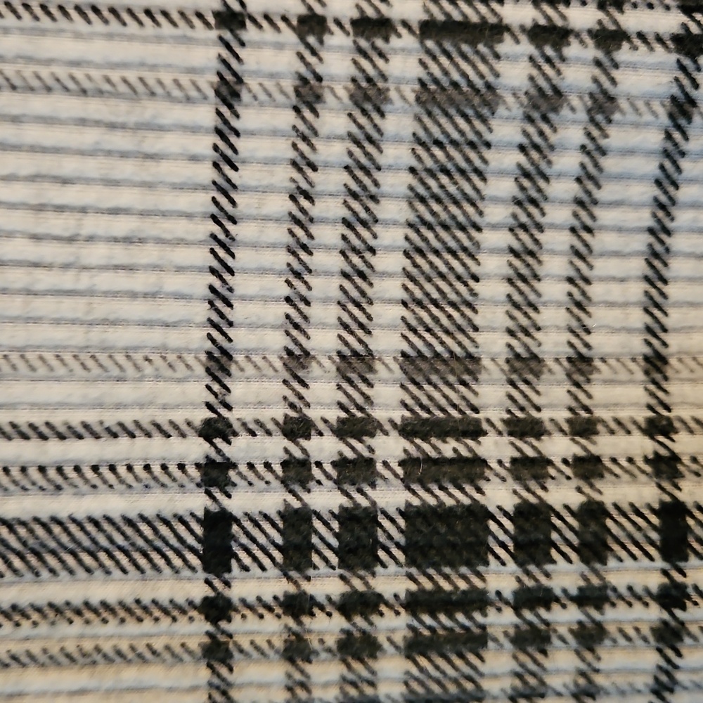 Women's Plaid Jacket/Flannel Shirt - Black and White, Sz 1X - Picture 4 of 4